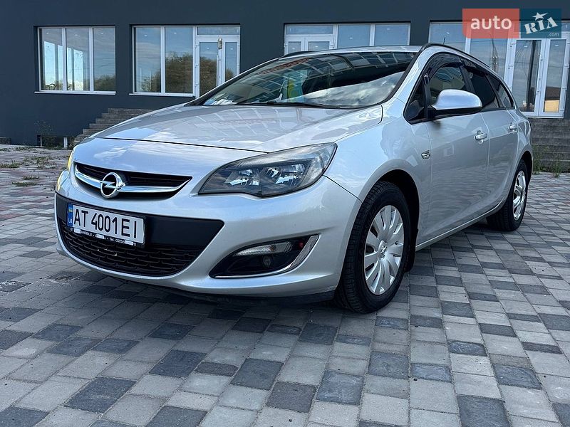 Opel Astra 2012