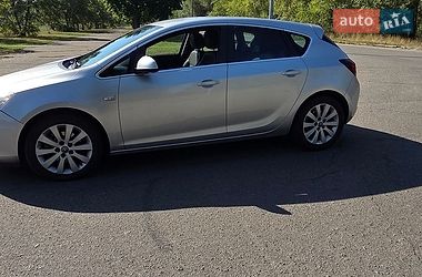 Хэтчбек Opel Astra 2010 в Киеве