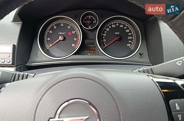 Хетчбек Opel Astra 2009 в Теплику