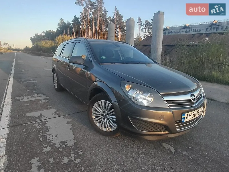 Opel Astra 2010