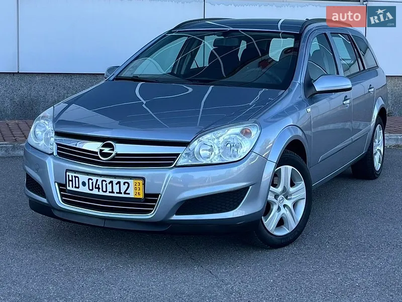 Opel Astra 2010