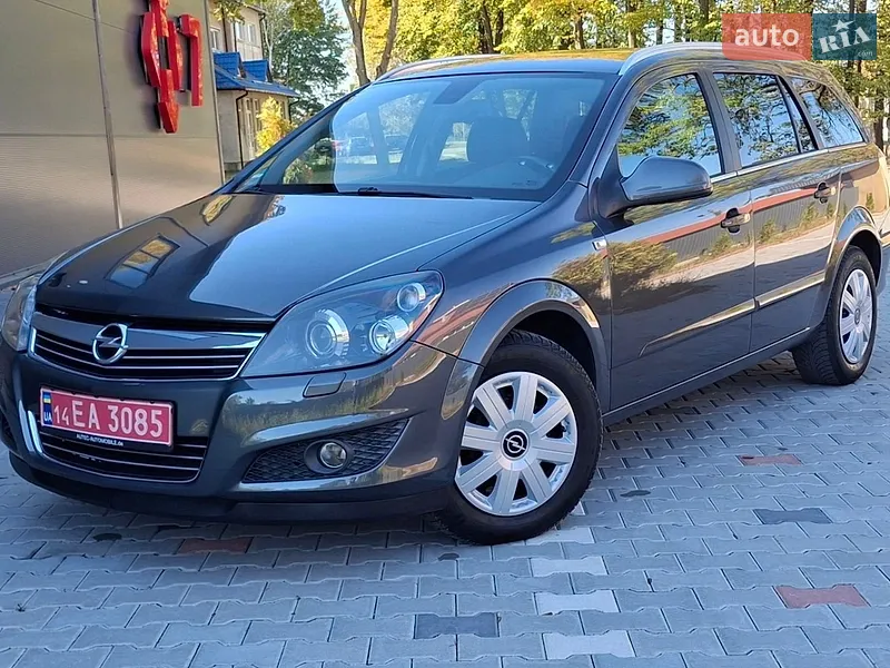 Opel Astra 2010