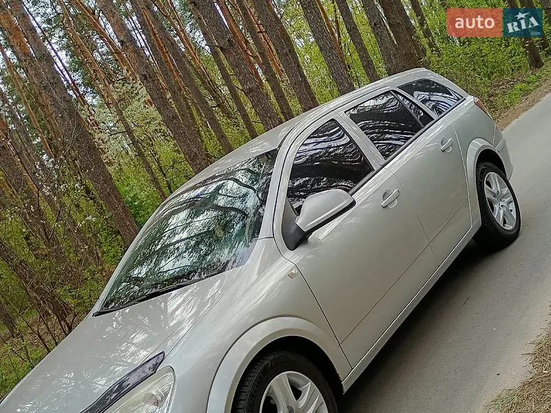 Opel Astra 2010