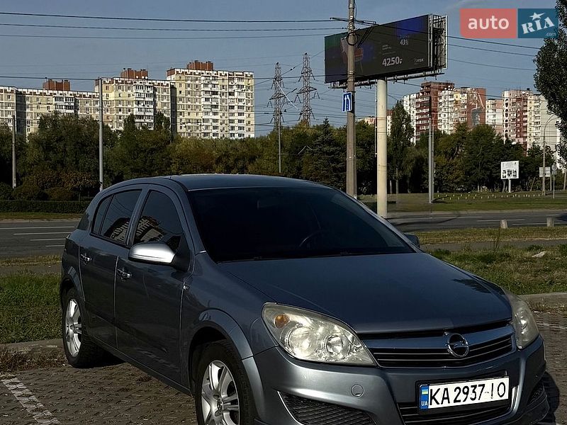 Opel Astra 2008
