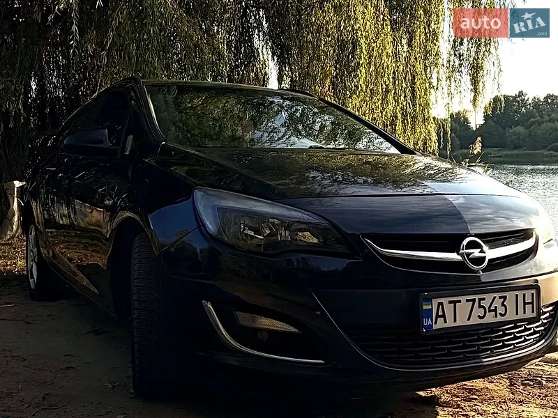 Opel Astra 2012