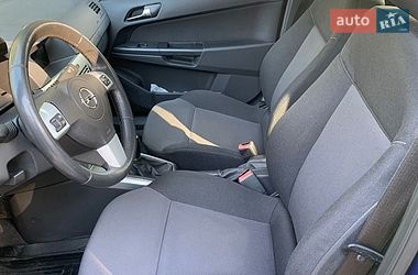 Універсал Opel Astra 2013 в Дніпрі