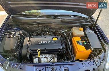 Універсал Opel Astra 2013 в Дніпрі