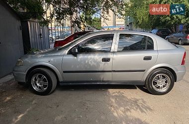 Opel Astra  2002