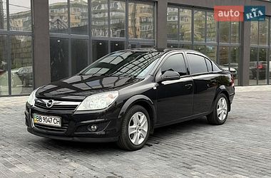 Opel Astra  2012