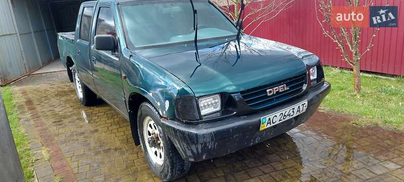 Opel Campo
