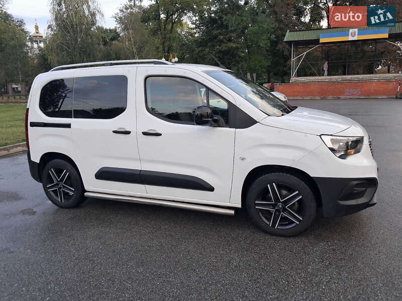 Легкові Opel Combo Cargo