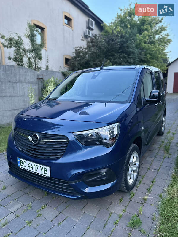 Микровэн Opel Combo-e
