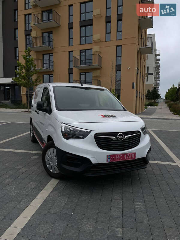 Універсал Opel Combo-e