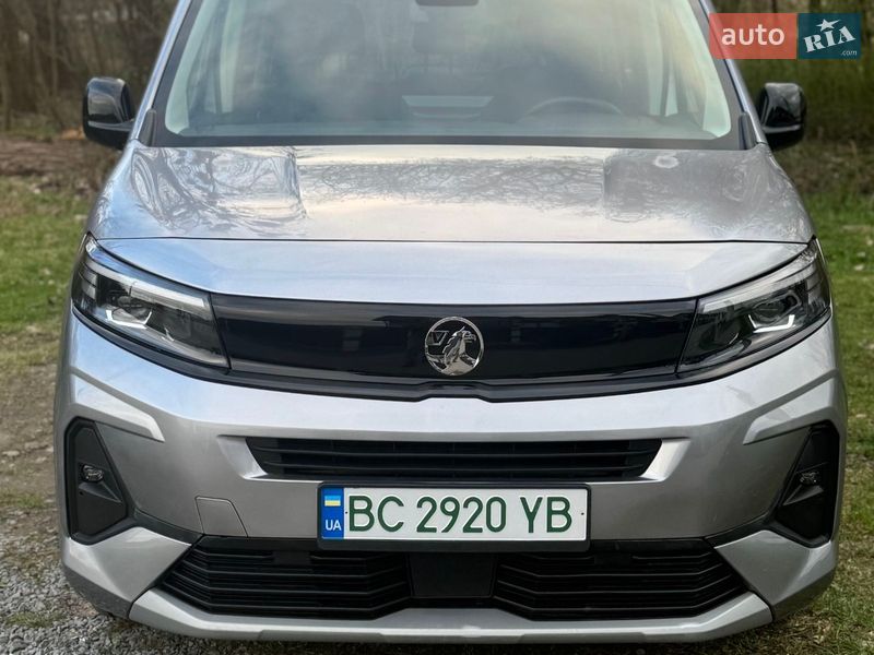 Минивэн Opel Combo-e