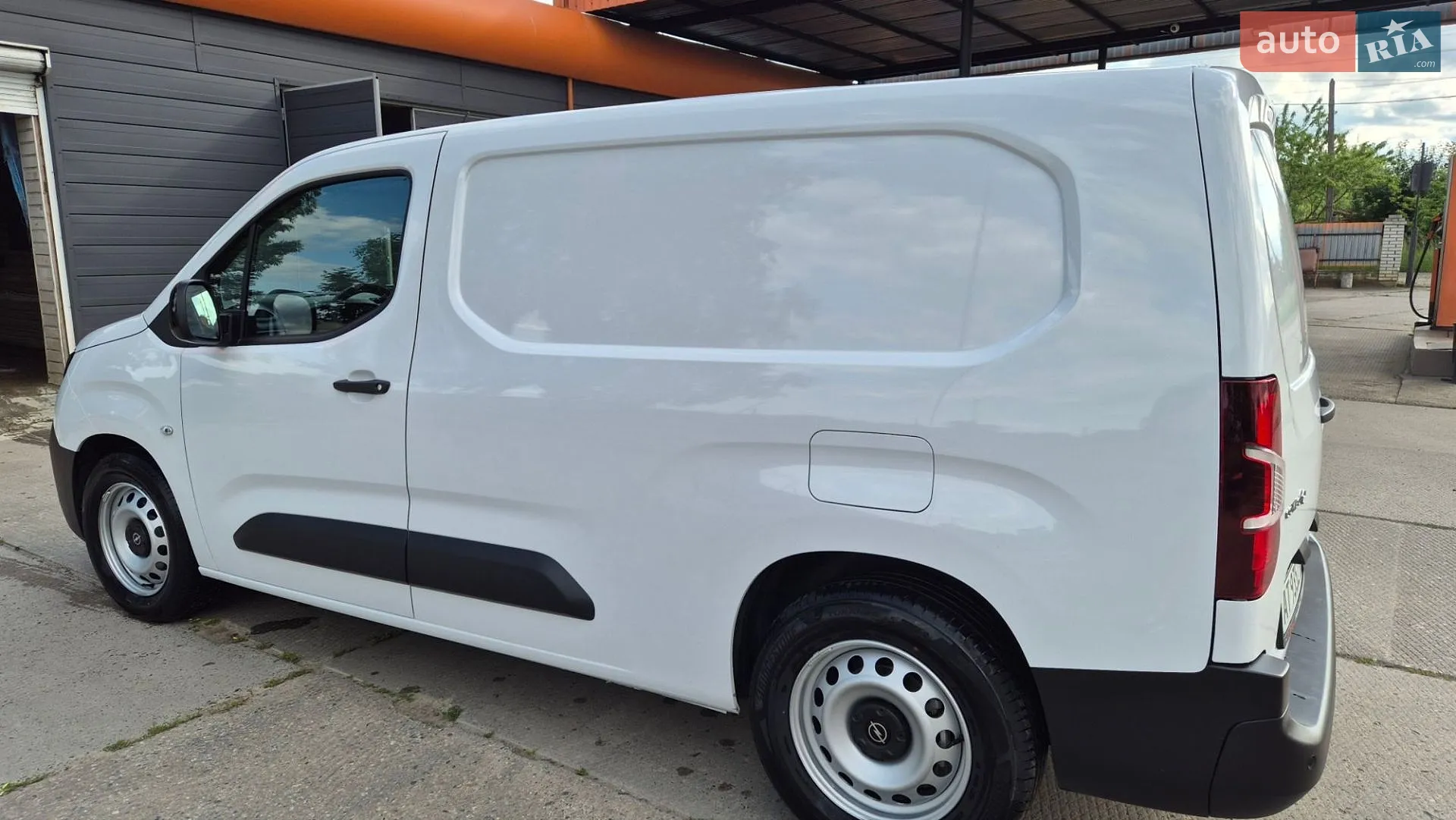 Opel Combo-e 2025 VIN W0VENZKU3SJ814013 фото оголошення 4 з 11