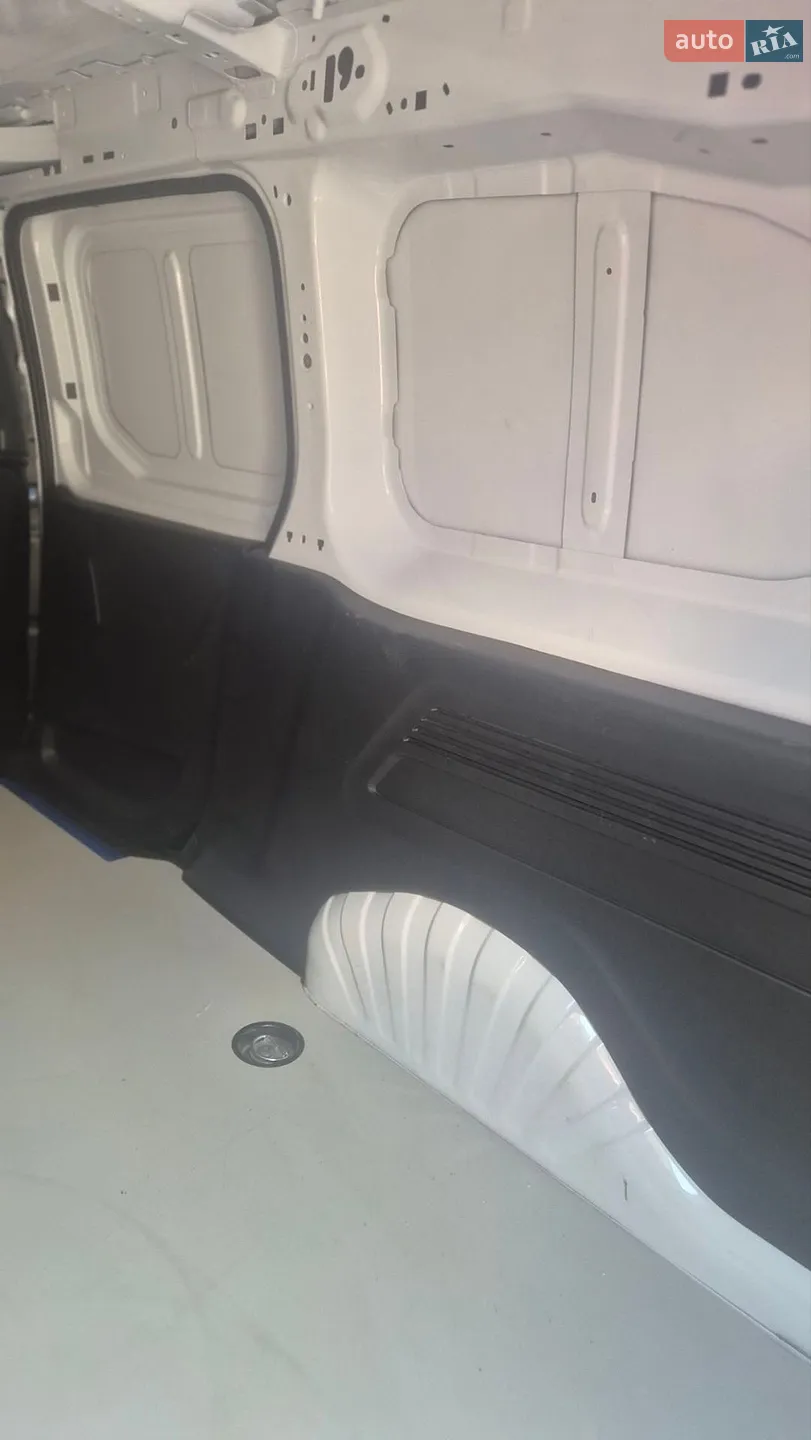 Opel Combo-e 2025 VIN W0VENZKU3SJ814013 фото оголошення 8 з 11