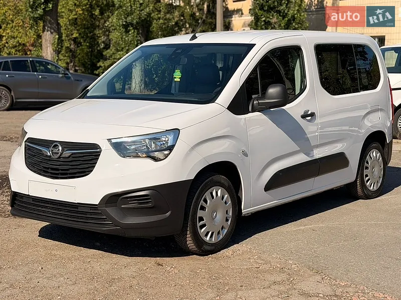 Opel Combo 2023