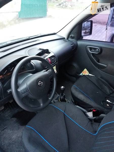 Opel Combo 2009 року