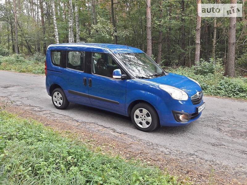Opel Combo 2013 року