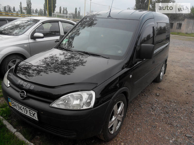 Универсал Opel Combo