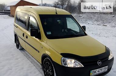 Opel Combo  2008