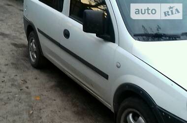 Opel Combo  2004