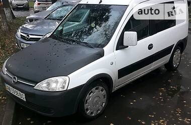 Opel Combo  2011