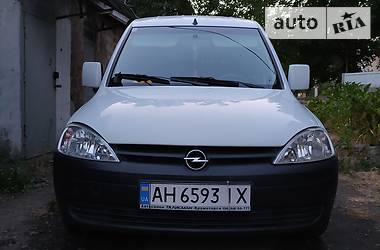 Opel Combo  2012