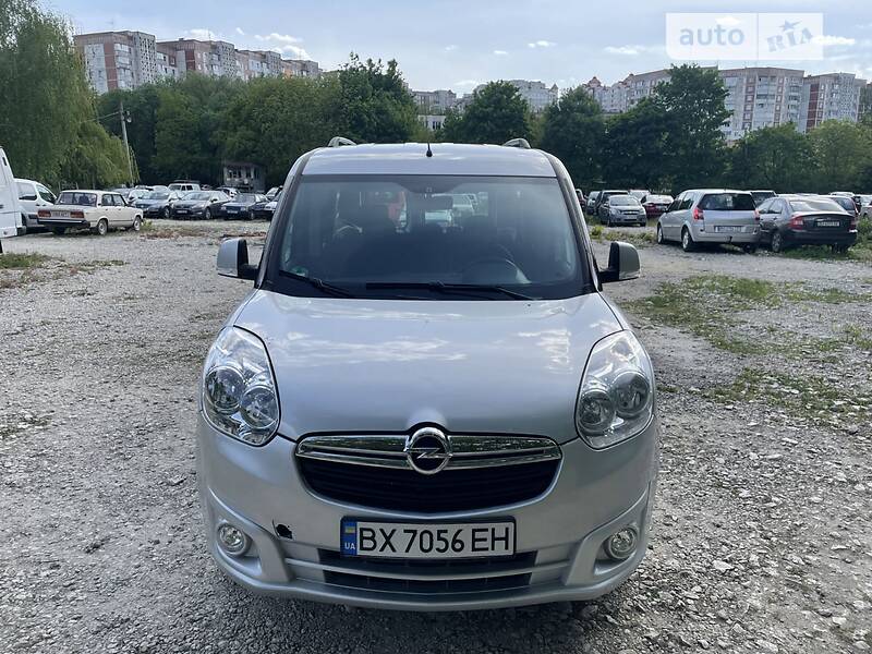 Пікап Opel Combo