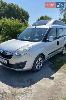 Opel Combo  2012