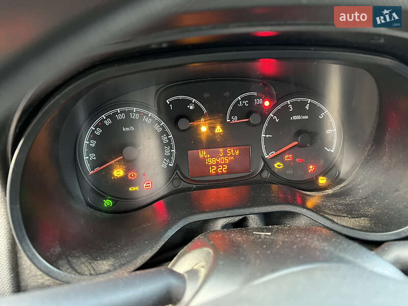 Мінівен Opel Combo 2012 в Львові