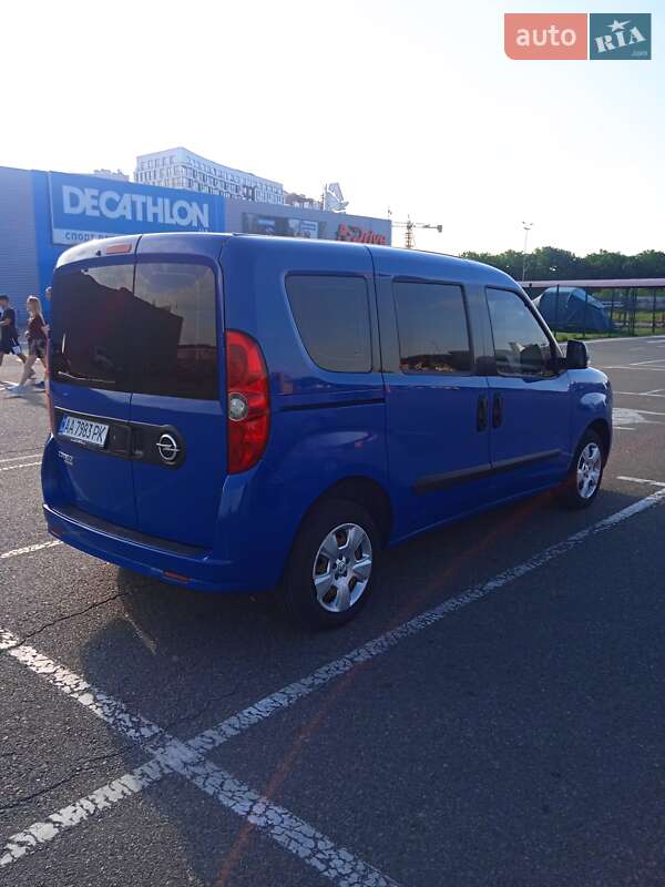 Мінівен Opel Combo 2012 в Києві