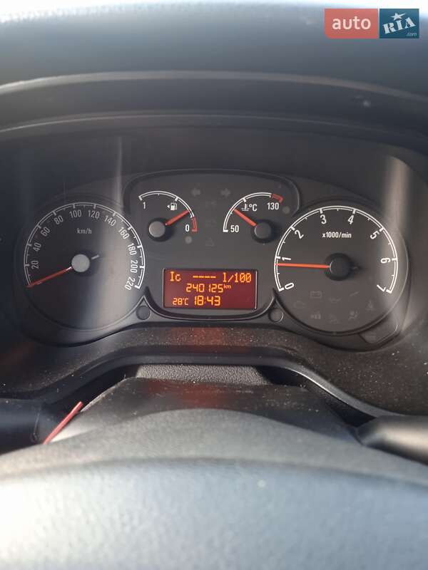 Мінівен Opel Combo 2012 в Києві