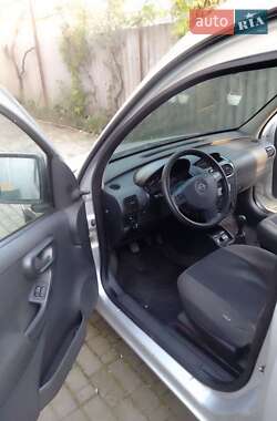 Opel Combo  2006