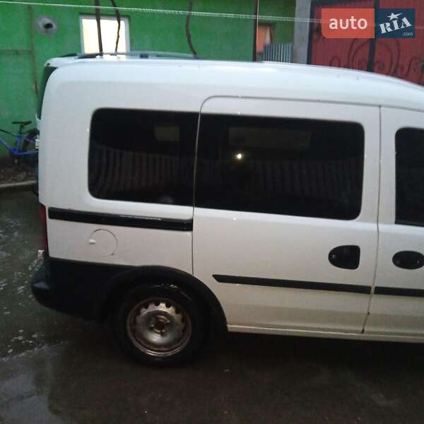 Минивэн Opel Combo 2002 в Ужгороде
