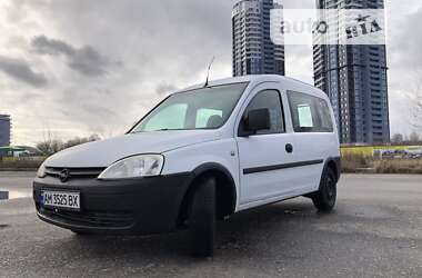 Opel Combo  2008