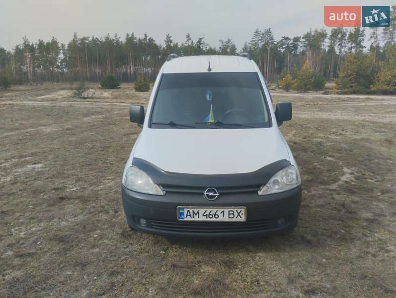 Мінівен Opel Combo 2009 в Олевську