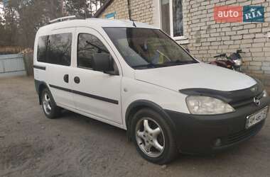 Мінівен Opel Combo 2009 в Олевську