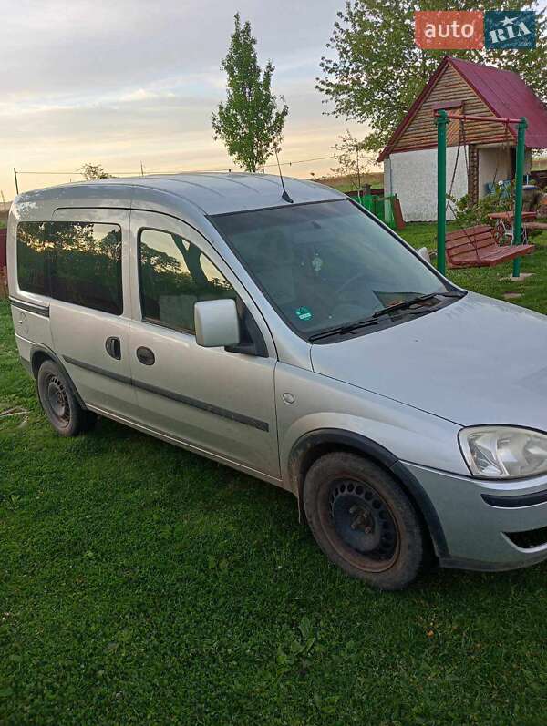 Универсал Opel Combo 2006 в Долине