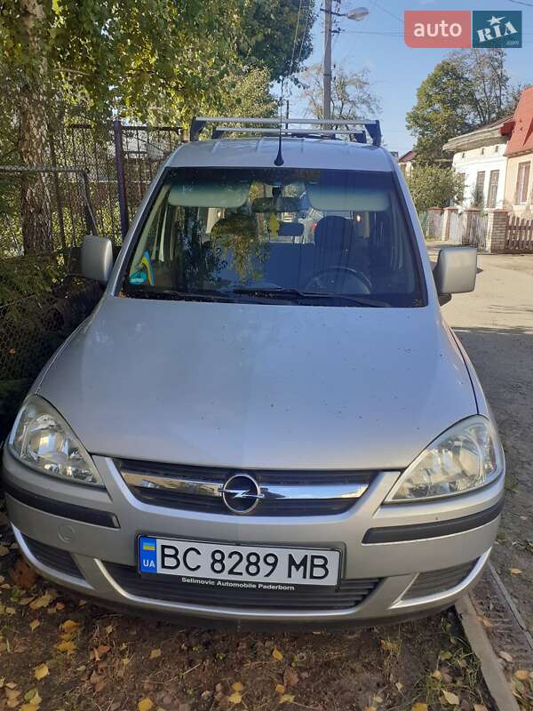 Мінівен Opel Combo 2009 в Львові фото Мінівен Opel Combo 2009 в Львові