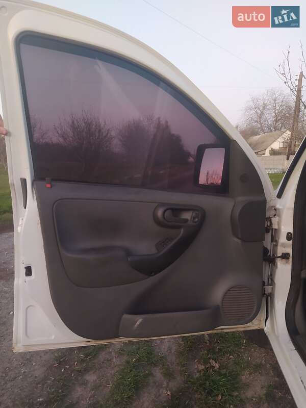 Минивэн Opel Combo 2005 в Белой Церкви фото 7 Минивэн Opel Combo 2005 в Белой Церкви