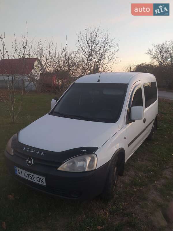 Минивэн Opel Combo 2005 в Белой Церкви фото Минивэн Opel Combo 2005 в Белой Церкви