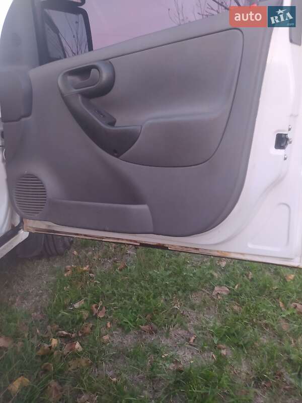 Минивэн Opel Combo 2005 в Белой Церкви фото 10 Минивэн Opel Combo 2005 в Белой Церкви