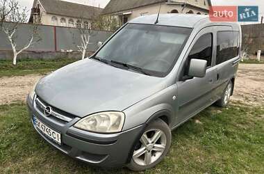 Минивэн Opel Combo 2010 в Каменец-Подольском Минивэн Opel Combo 2010 в Каменец-Подольском