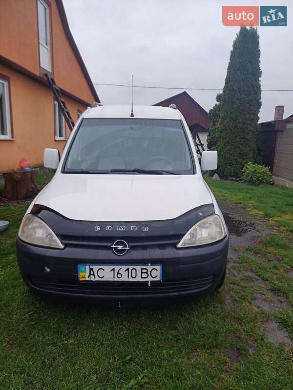 Минивэн Opel Combo