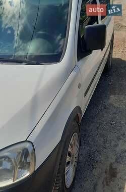 Opel Combo  2008