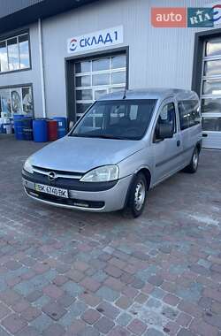 Opel Combo 2004
