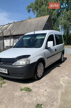 Opel Combo  2009