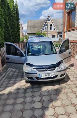 Минивэн Opel Combo 2008 в Гадяче