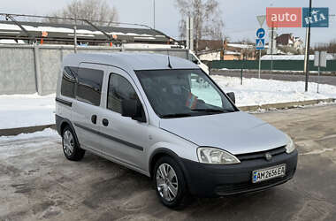 Opel Combo  2008